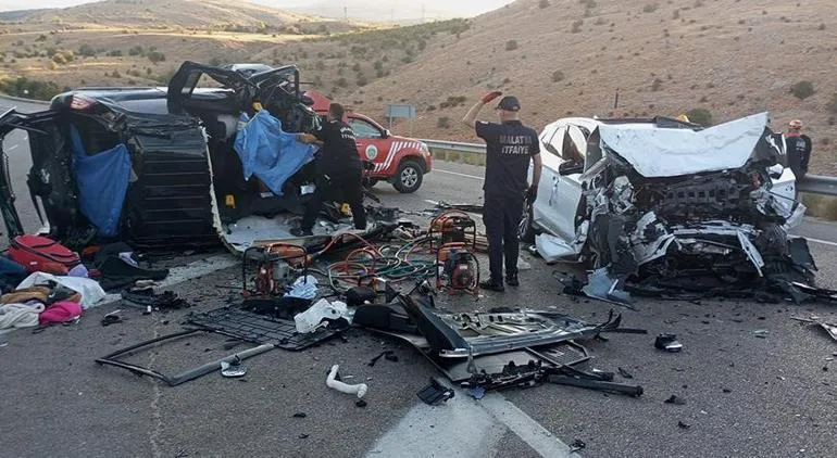 Malatya-kayseri Yolunda Feci Kaza: 4 Ölü, 2 Yaralı