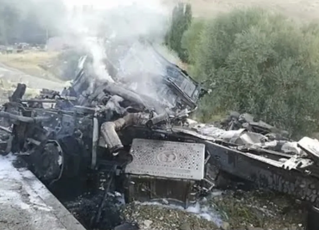 Malatya’da Tır Otobüse Çarptı, Şarampole Devrildi