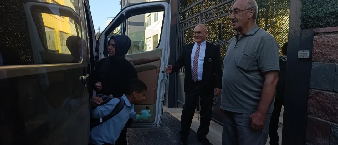 Başlangıç Okulları Müdüründen Karşılama