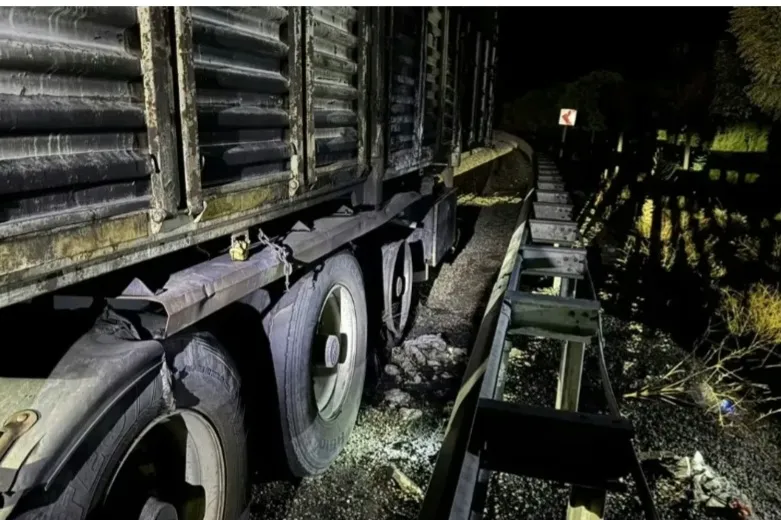 Malatya-adıyaman Karayolunda Çekicide Yangın Paniği