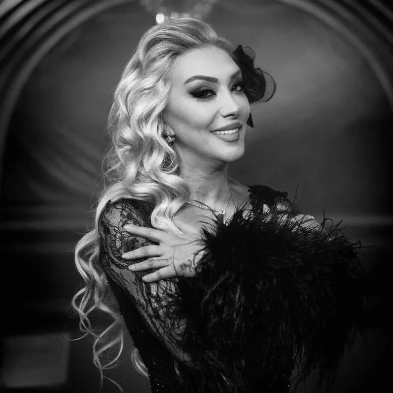 Ünlü Şarkıcı Güllü, Çınarcık'ta Hayatını Kaybetti