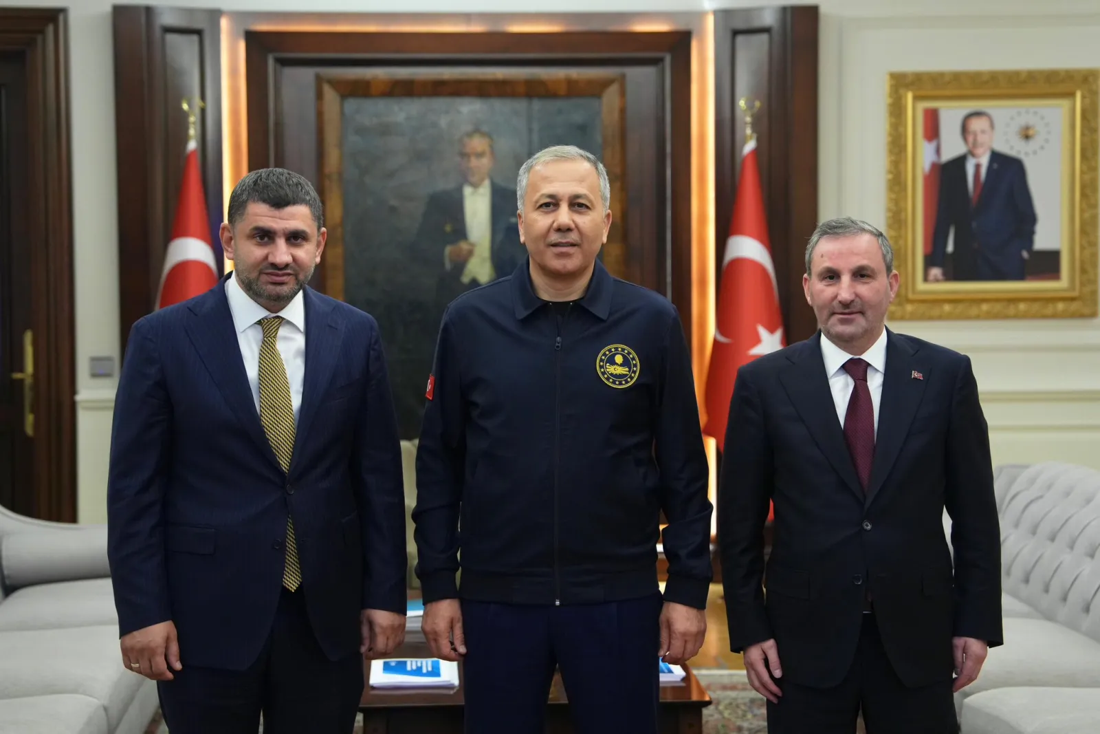 Sultanbeyli Belediye Başkanı Ali Tombaş, İçişleri Bakanı Ali Yerlikaya’yı Ziyaret Etti