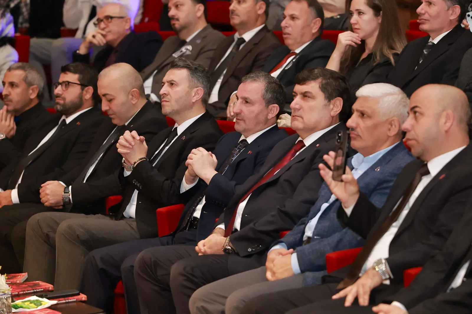 Sultanbeyli Belediye Başkanı Ali Tombaş, 10 Kasım Anma Programına Katıldı