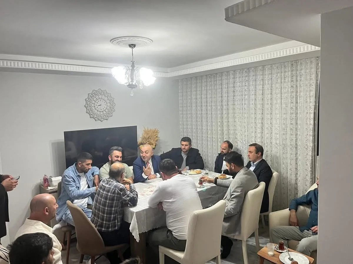 Mhp Sultanbeyli İlçe Başkanı Abdullah Çınar’dan Necip Fazıl Mahallesi’nde Ziyaret