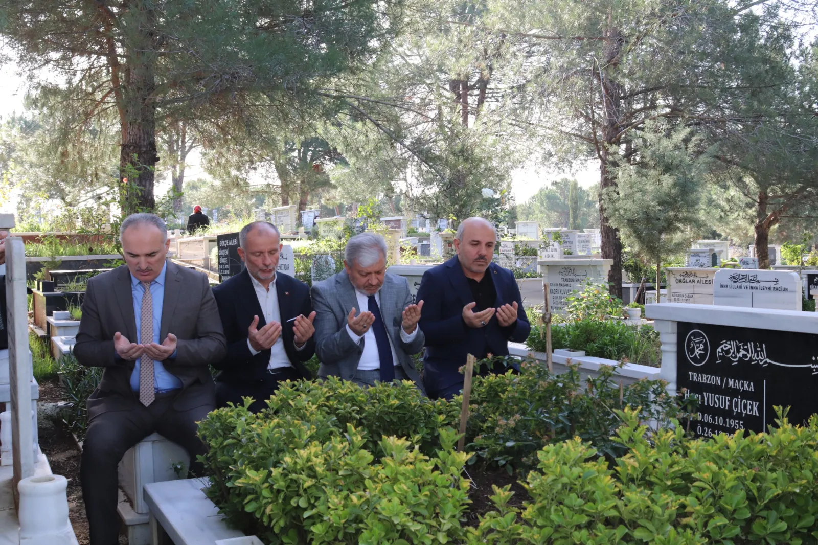 İlçe Millî Eğitim Müdürü Süreyya Aydın’dan 24 Kasım’da Anlamlı Kabir Ziyareti