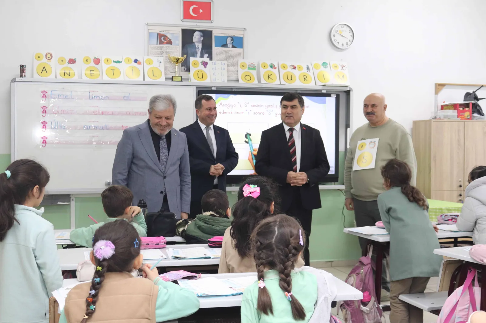 Sultanbeyli’de Eğitime Moral Veren Okul Ziyaretleri